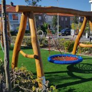 Spielplatzgeräte von stilum auf einem niederländischen Spielplatz